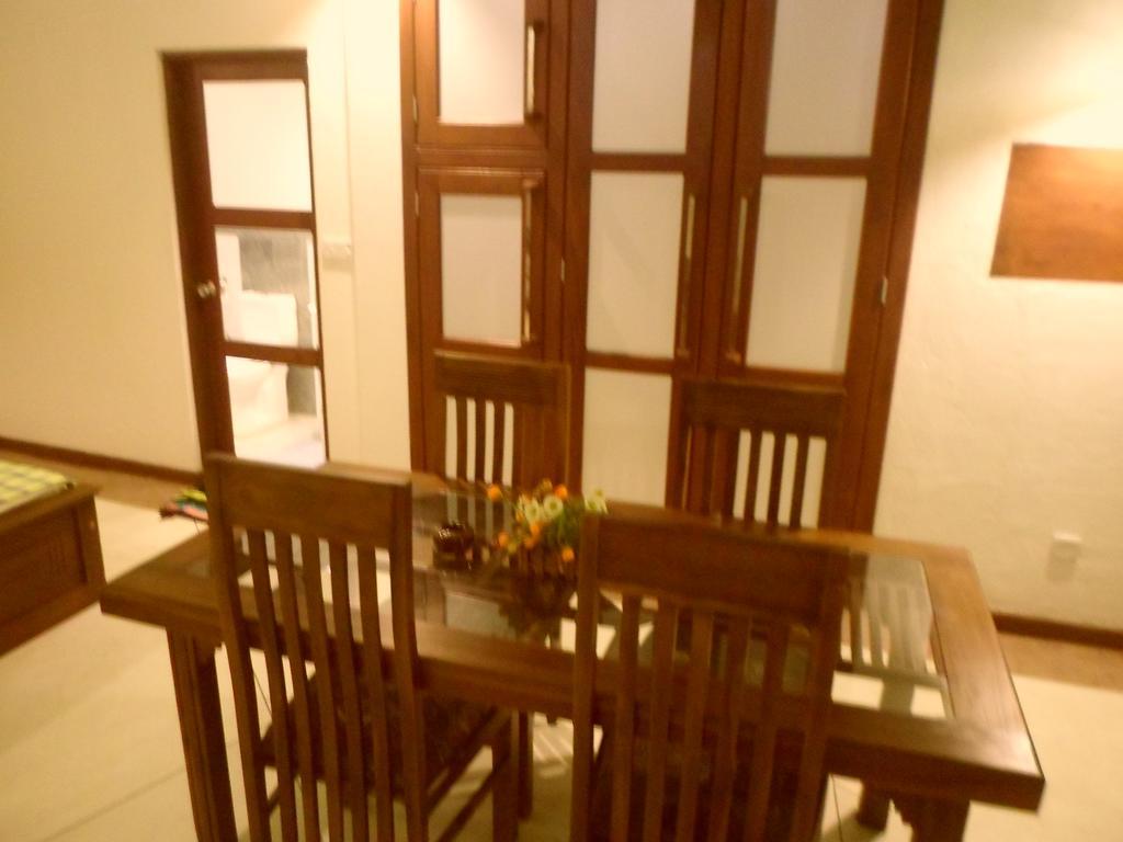 Nilas Guesthouse Хиккадува Экстерьер фото
